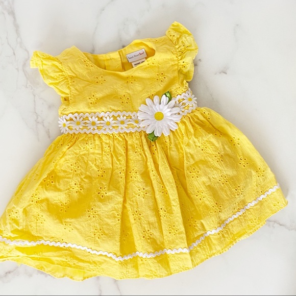 Infant Yellow Summer Dress Daisy - Size 18 months - Picture 2 of 3